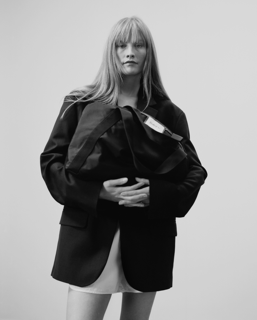 Day Gweneth RE-S Cross