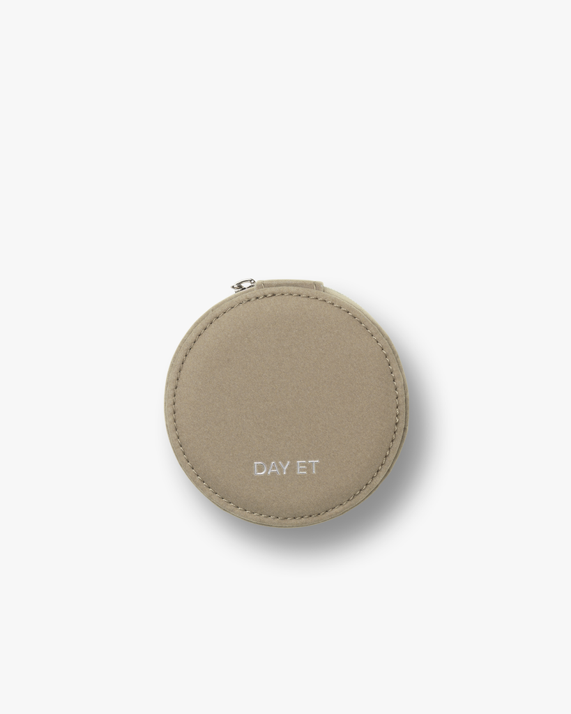 Day Z Jewelry Zip Round