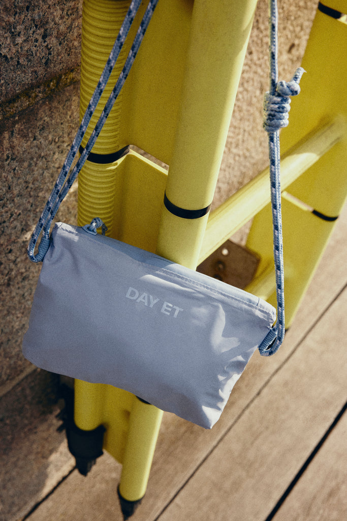 Day RE-Tonal No Rain MessengerS