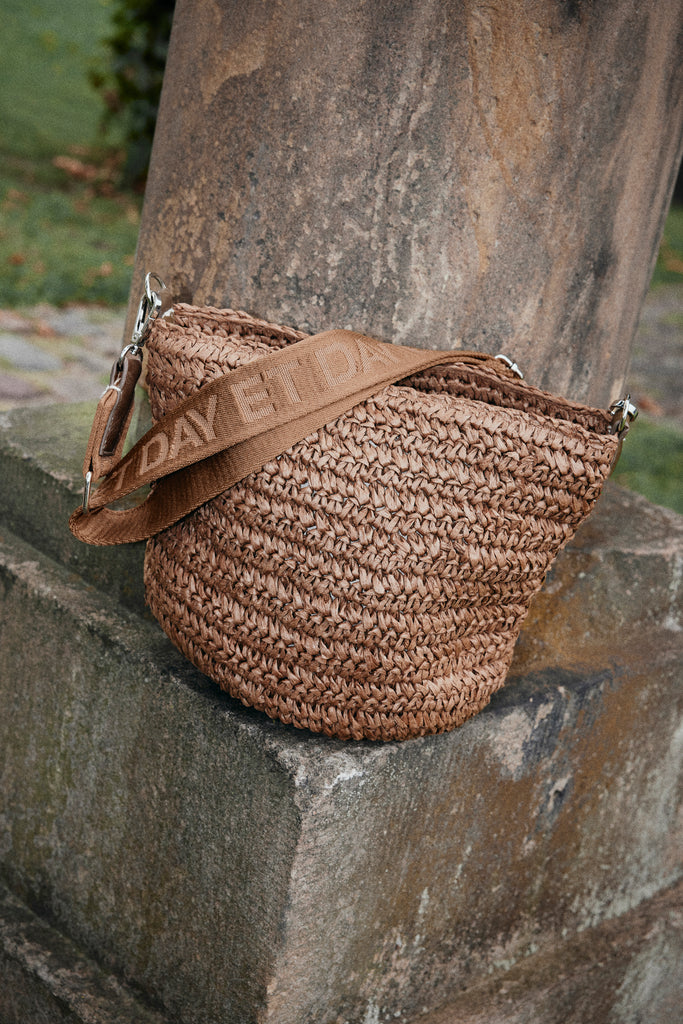 Day LB Straw Crossbody