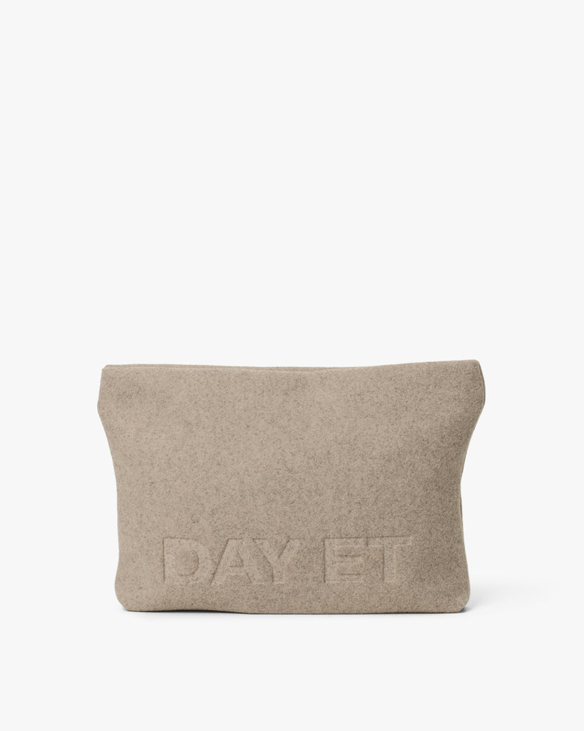 Day Woolen Pouchy
