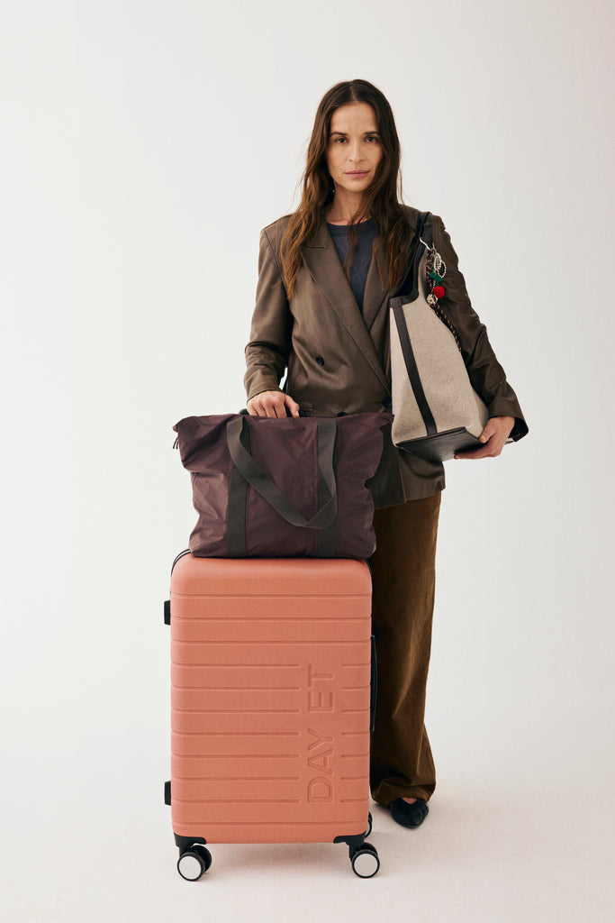 Day CPT 24" Suitcase Lux